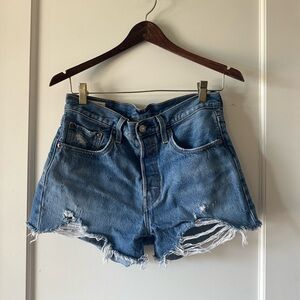 Vintage 501 LEVI’s Denim Shorts with frayed hem